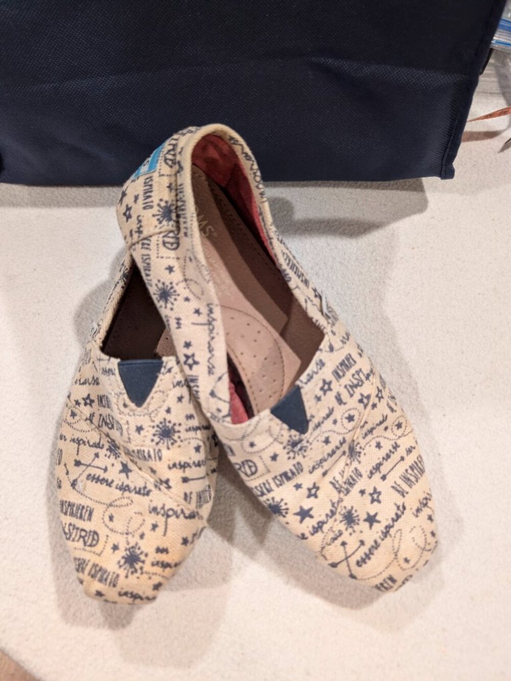 TOMS Script Print Slip Ons Size 7 Boho Coastal Grandma Indie Shoes